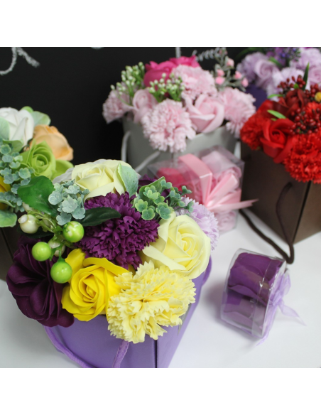 Mydlany Bukiet Kwiatowy - Lawendowe Róże i Goździki