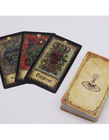 Karty Tarota z Przewodnikiem - Arkana Requiem