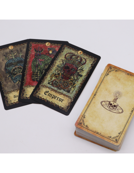 Karty Tarota z Przewodnikiem - Arkana Requiem